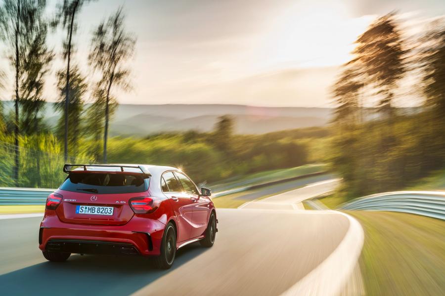  Mercedes-AMG A45 4Matic 2015 года  (фото 37 из 41)